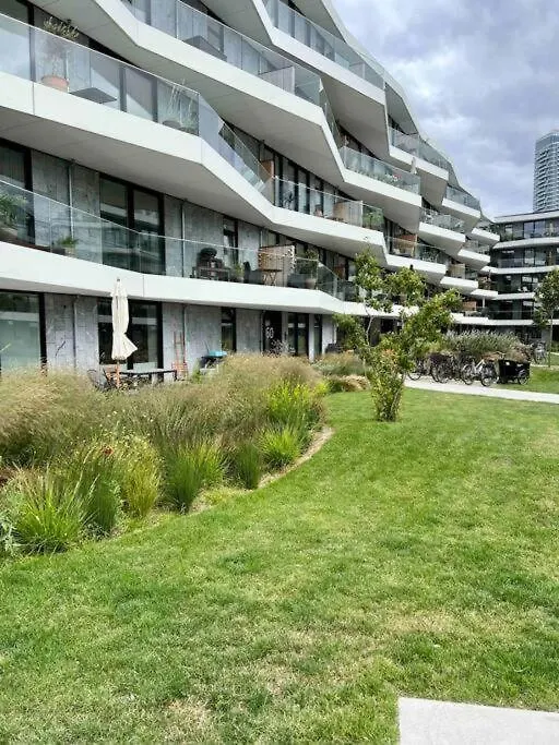 Best Private Seaview Apartment - 2 Balconies, 11Th Floor, Elevator, Friendly Lively Area Århus