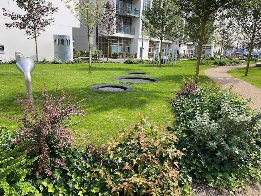 Best Private Seaview Apartment - 2 Balconies, 11Th Floor, Elevator, Friendly Lively Area Århus Dánsko